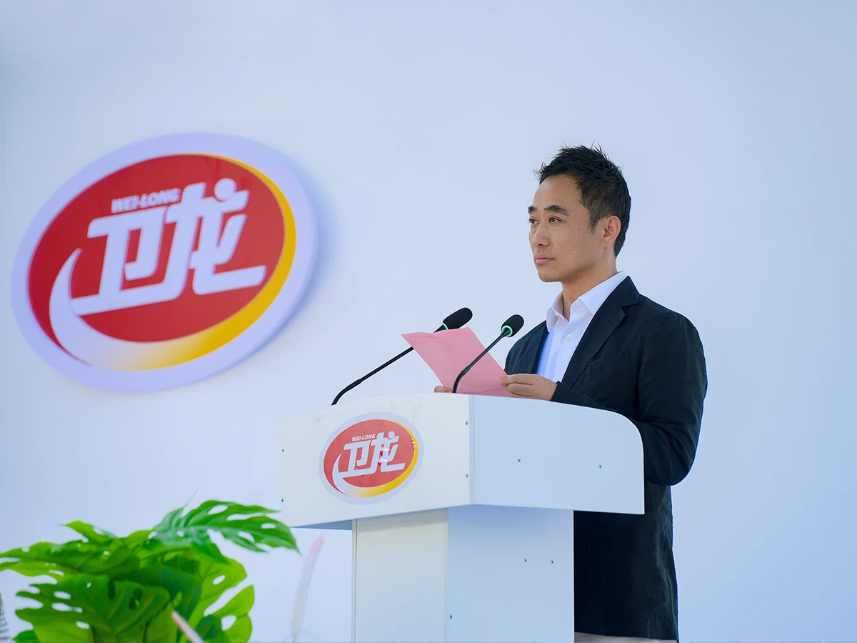 卫龙品牌创始人刘卫平