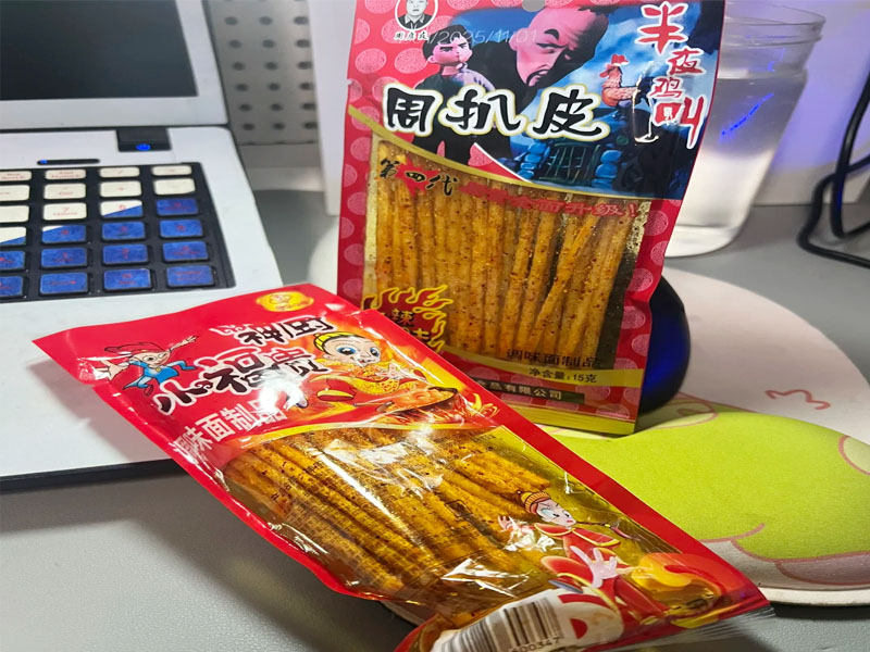 消费者种草重庆市宗彬食品有限公司出品的神厨小福贵辣条